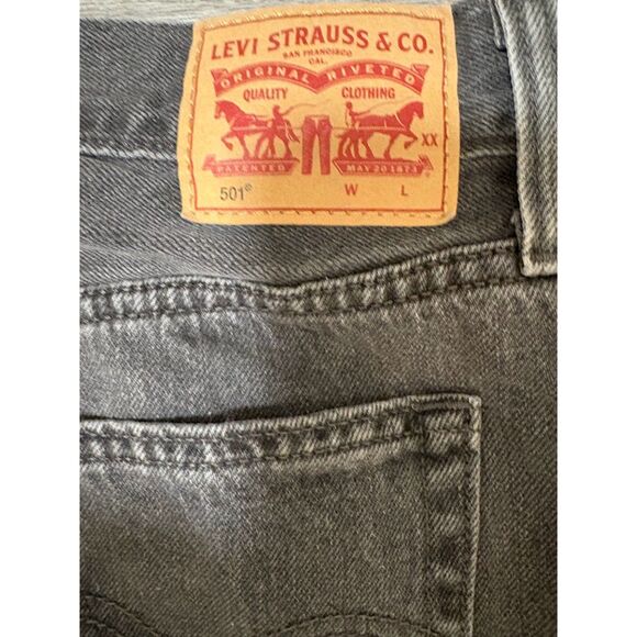 Levi’s 501 Jeans 29x32 Black Button Fly Distressed Frayed Hem Grunge Streetwear - Picture 10 of 12